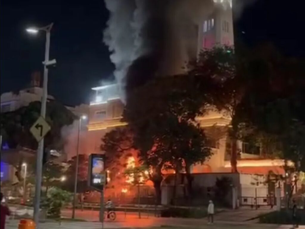 Incendio-no-Rio-Fashion-Week.jpg